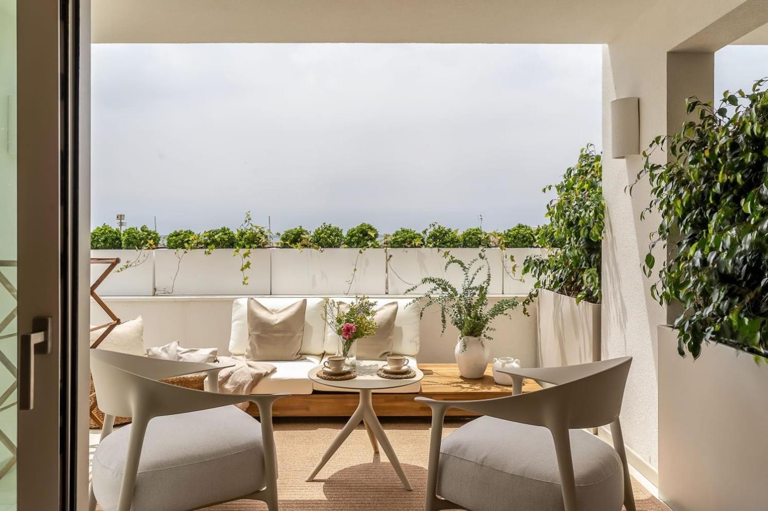 Apartamentos Azul Castelldefels Exterior photo
