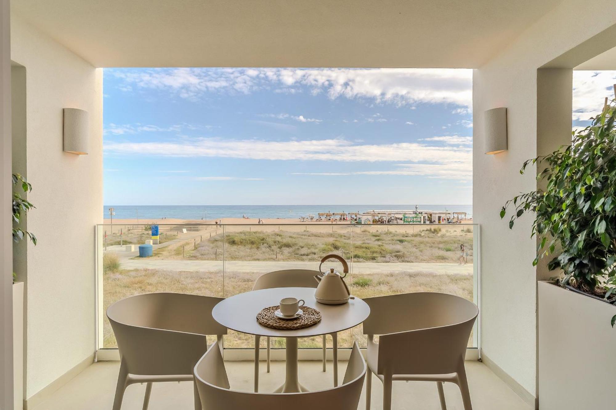 Apartamentos Azul Castelldefels Exterior photo