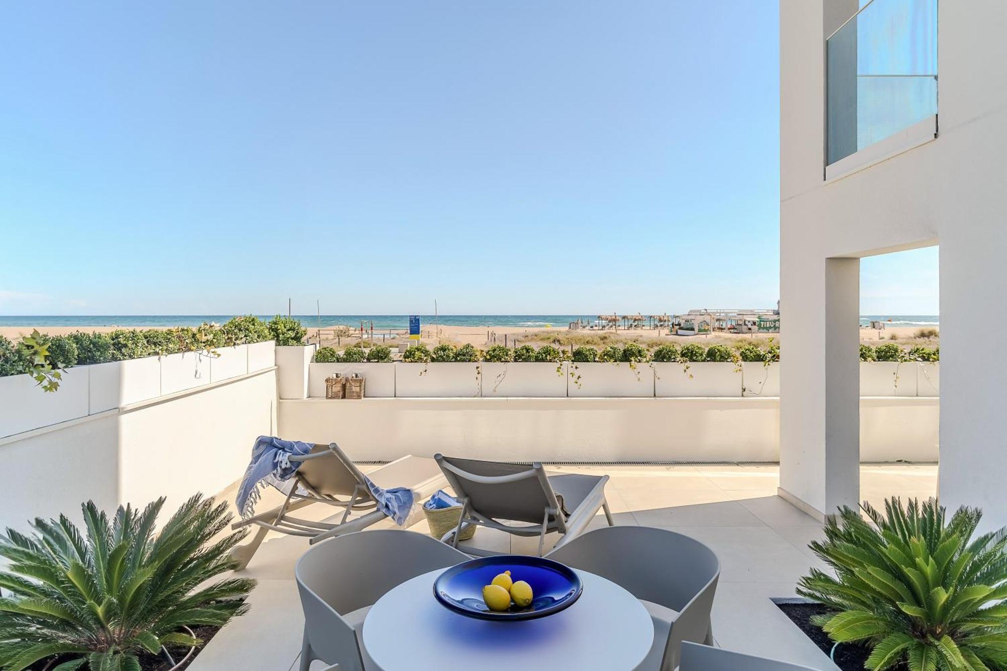 Apartamentos Azul Castelldefels Exterior photo