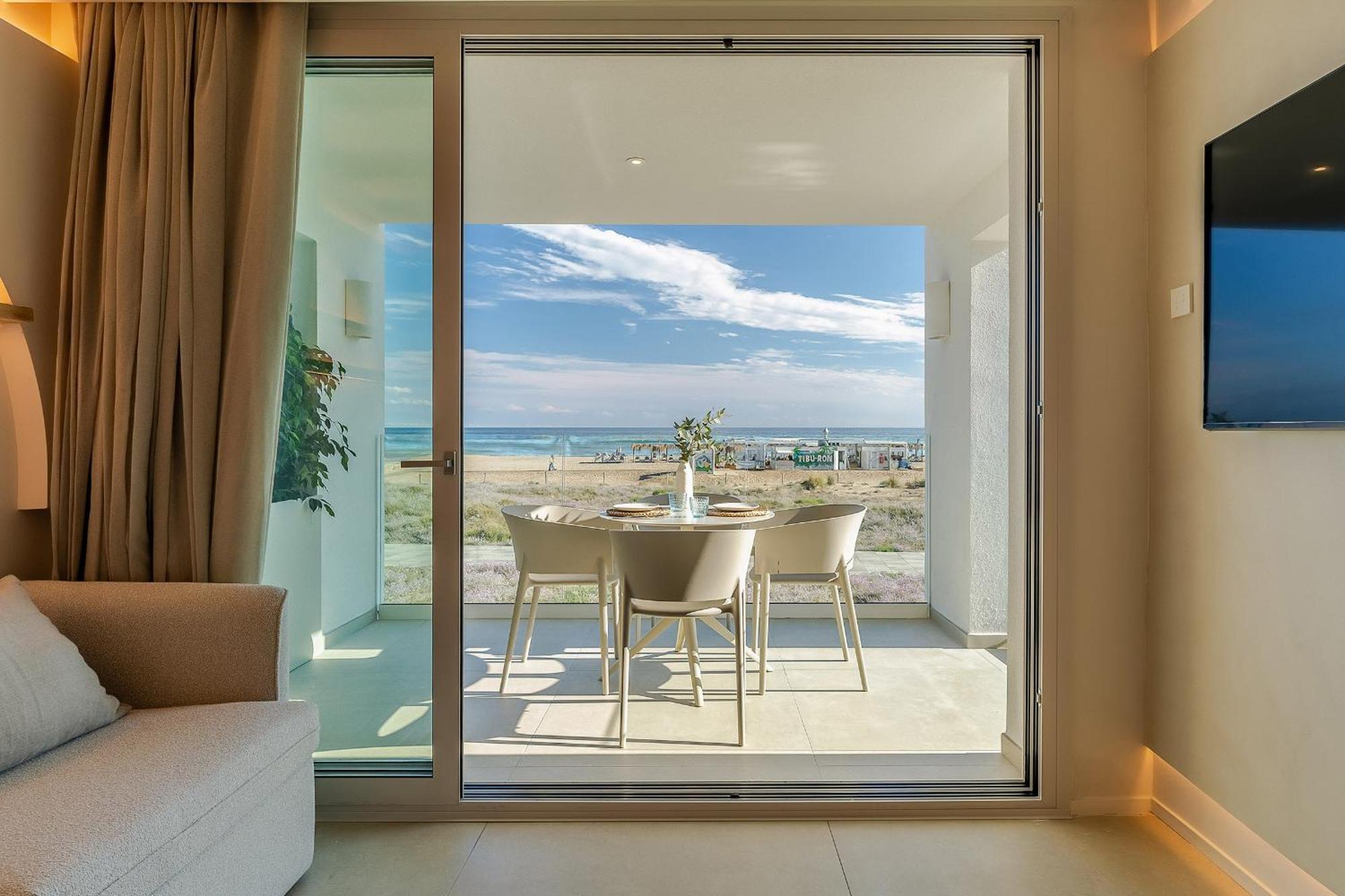 Apartamentos Azul Castelldefels Exterior photo